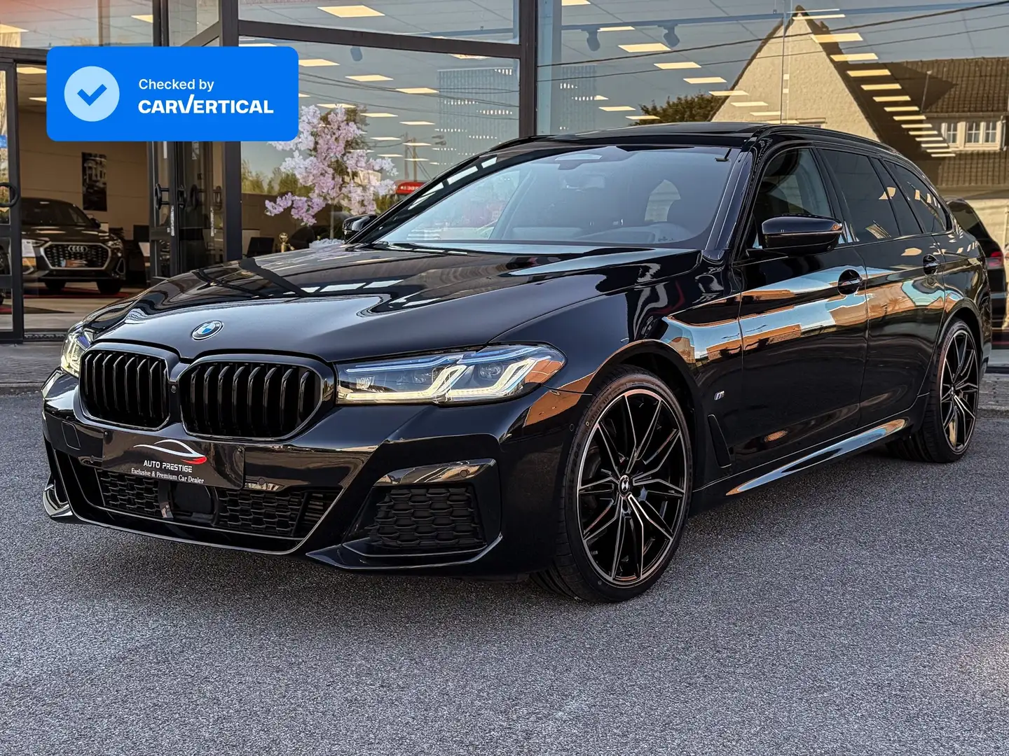 BMW 520 dAS MHEV Touring M-Performance Black Edition FULL* Negro - 1