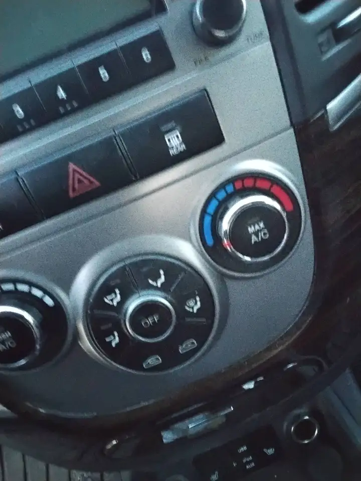 Hyundai SANTA FE снимка Hyundai SANTA FE