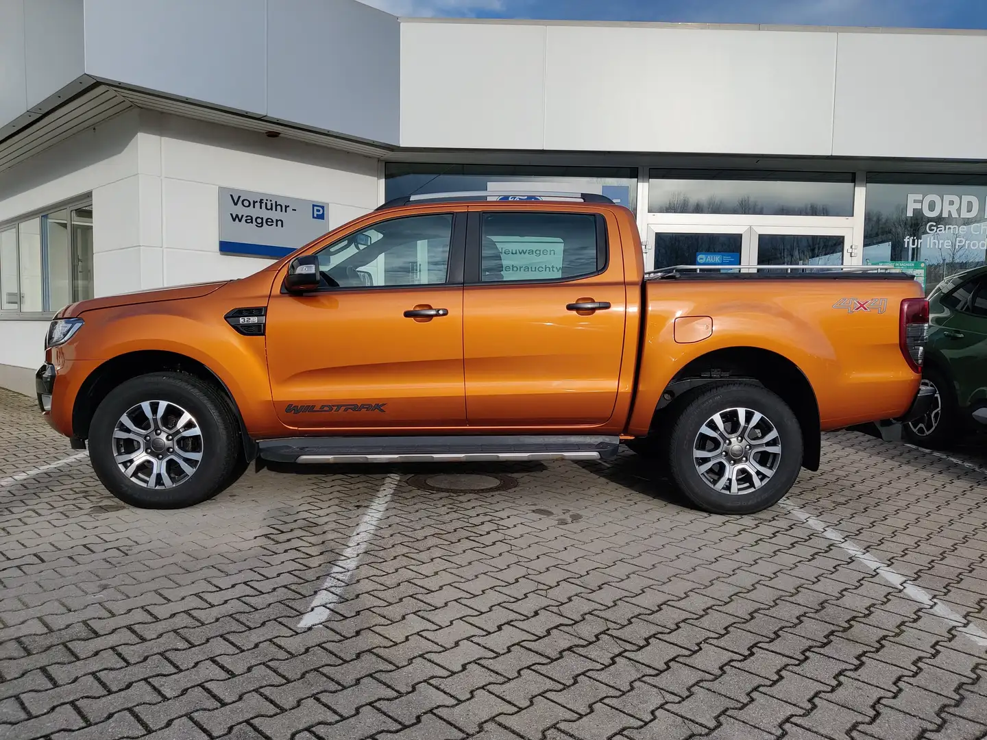 Ford Ranger Wildtrak Doppelkabine 4x4 Oranje - 2