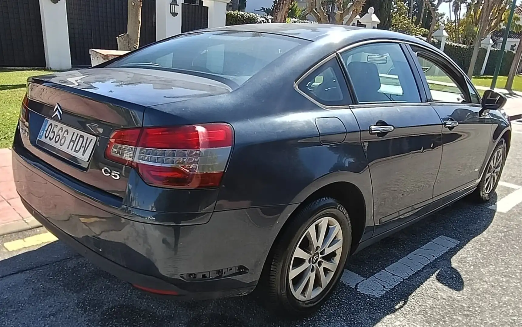Citroen C5 1.6HDI Seduction Negro - 2