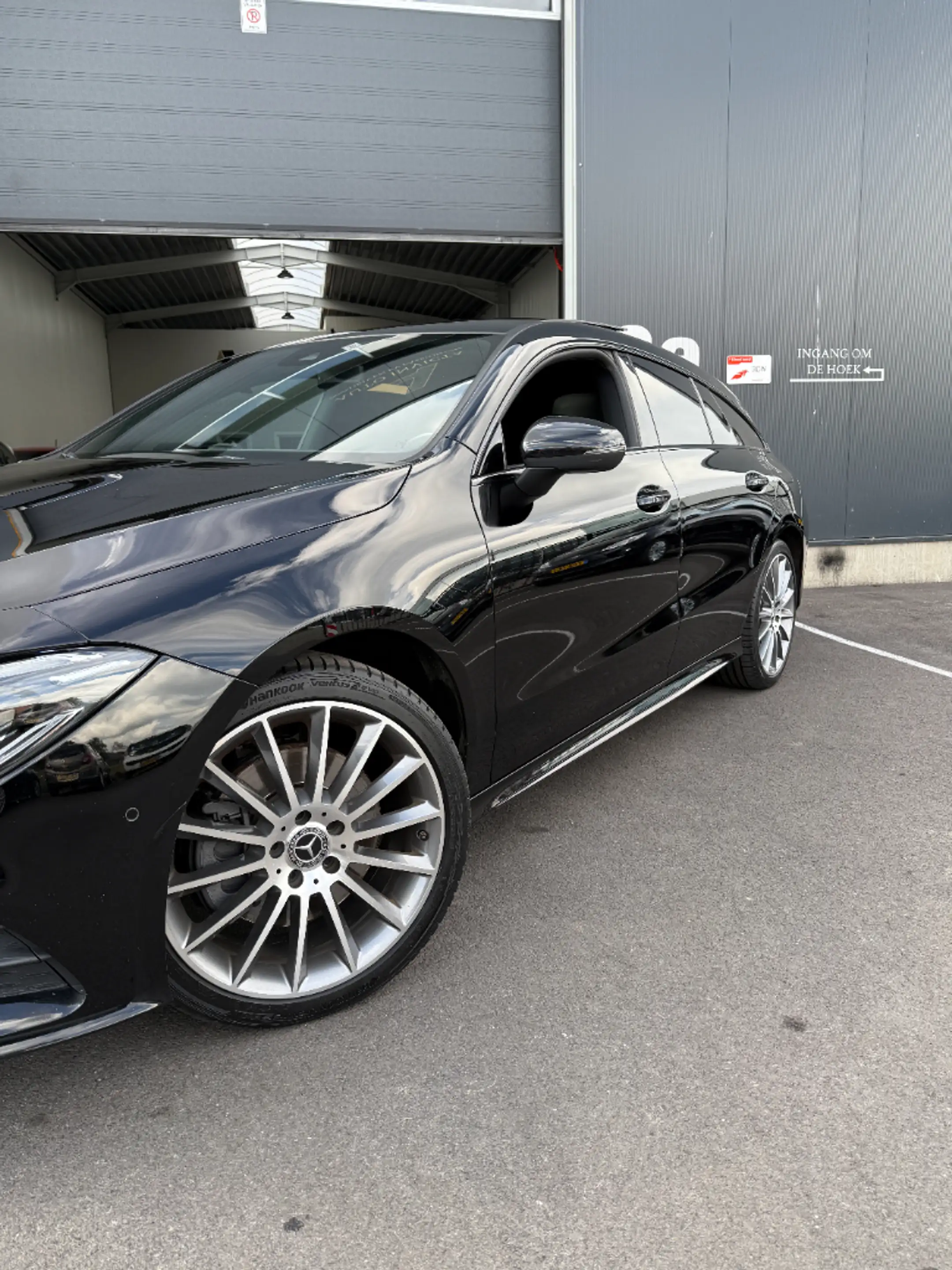 Mercedes-Benz CLA 250 E AMG Premium Plus Night - Full option — photo 9