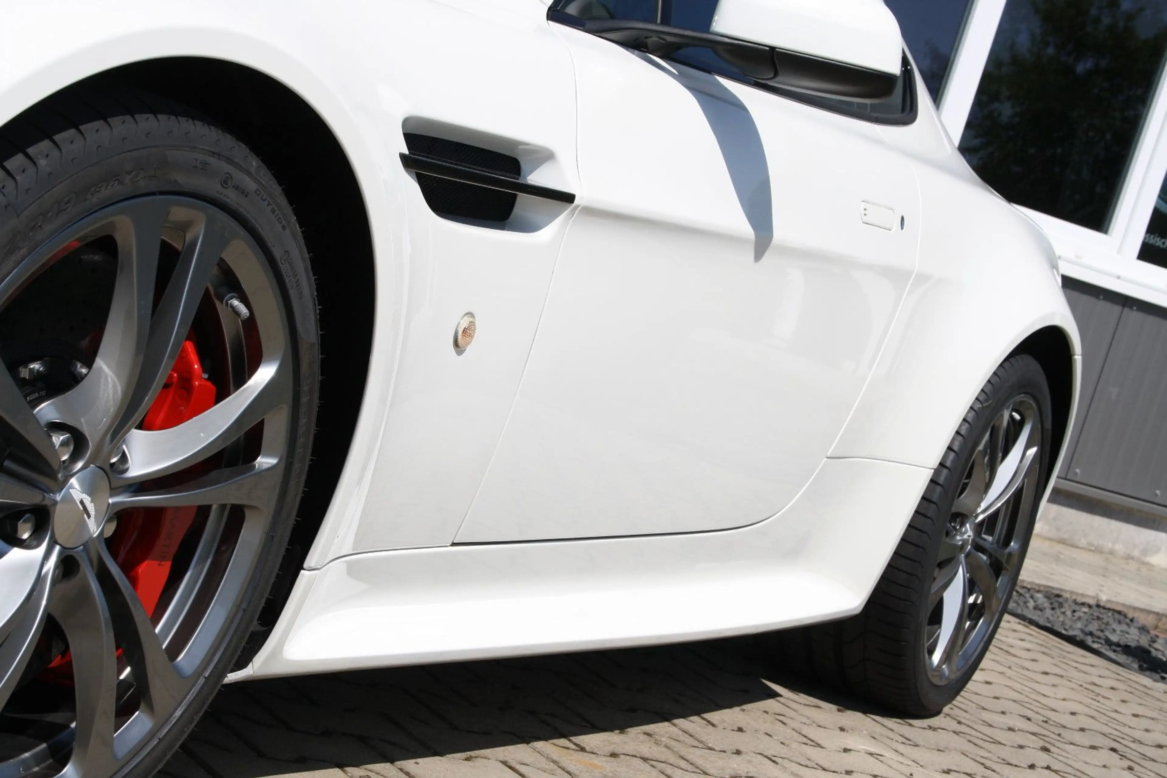 Aston Martin Vantage S * Orig. 354 KM !!! * Sammler * — photo 8