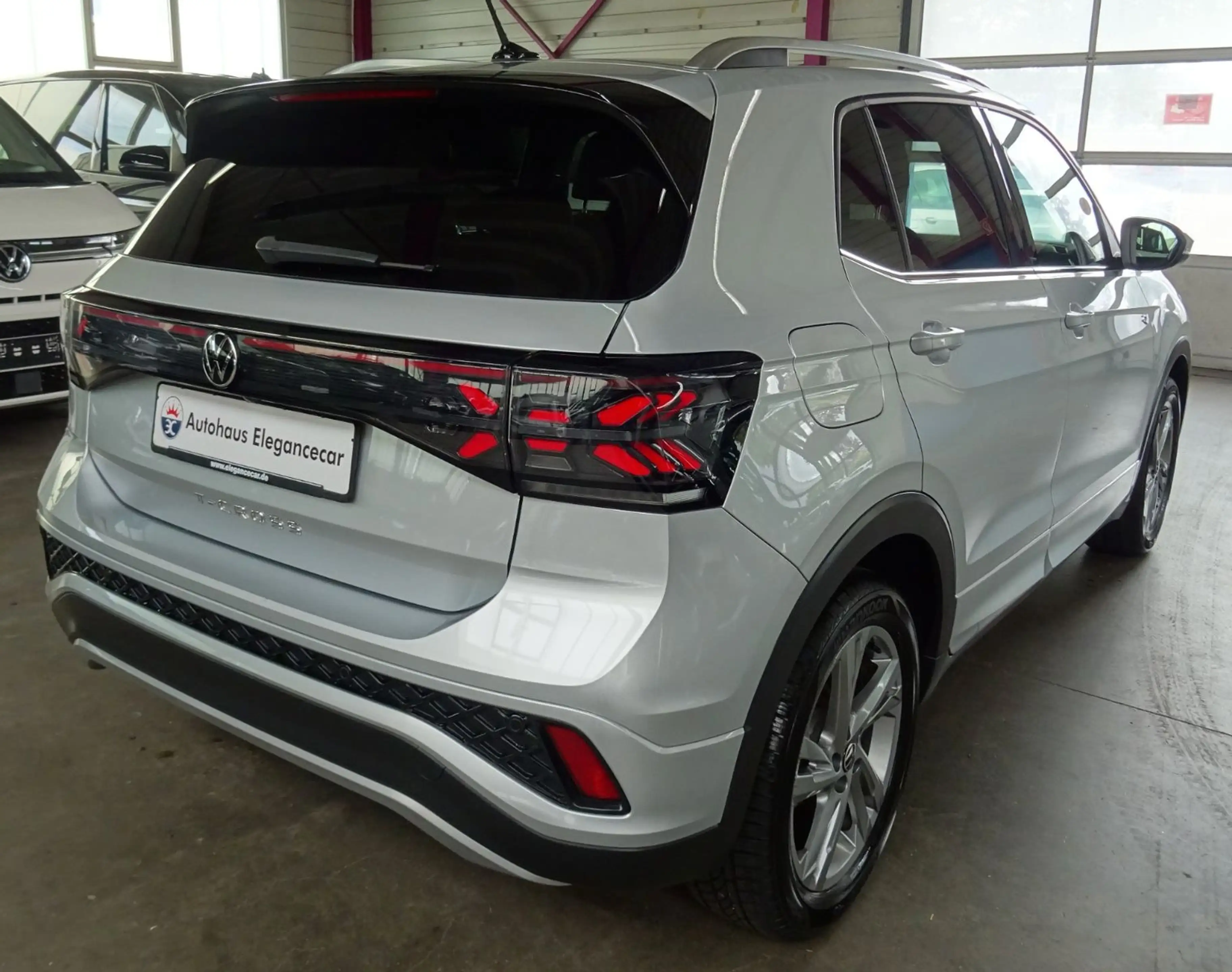 Volkswagen T-Cross T-CROSS 1.5 TSI*R-LINE*AHK*ACC*CAM*IQ MATRIX* — photo 9