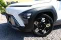 Hyundai KONA Trend 1.6 GDI HEV DCT Bose SHZ ACC el.Heckk 95 ... Weiß - thumbnail 5