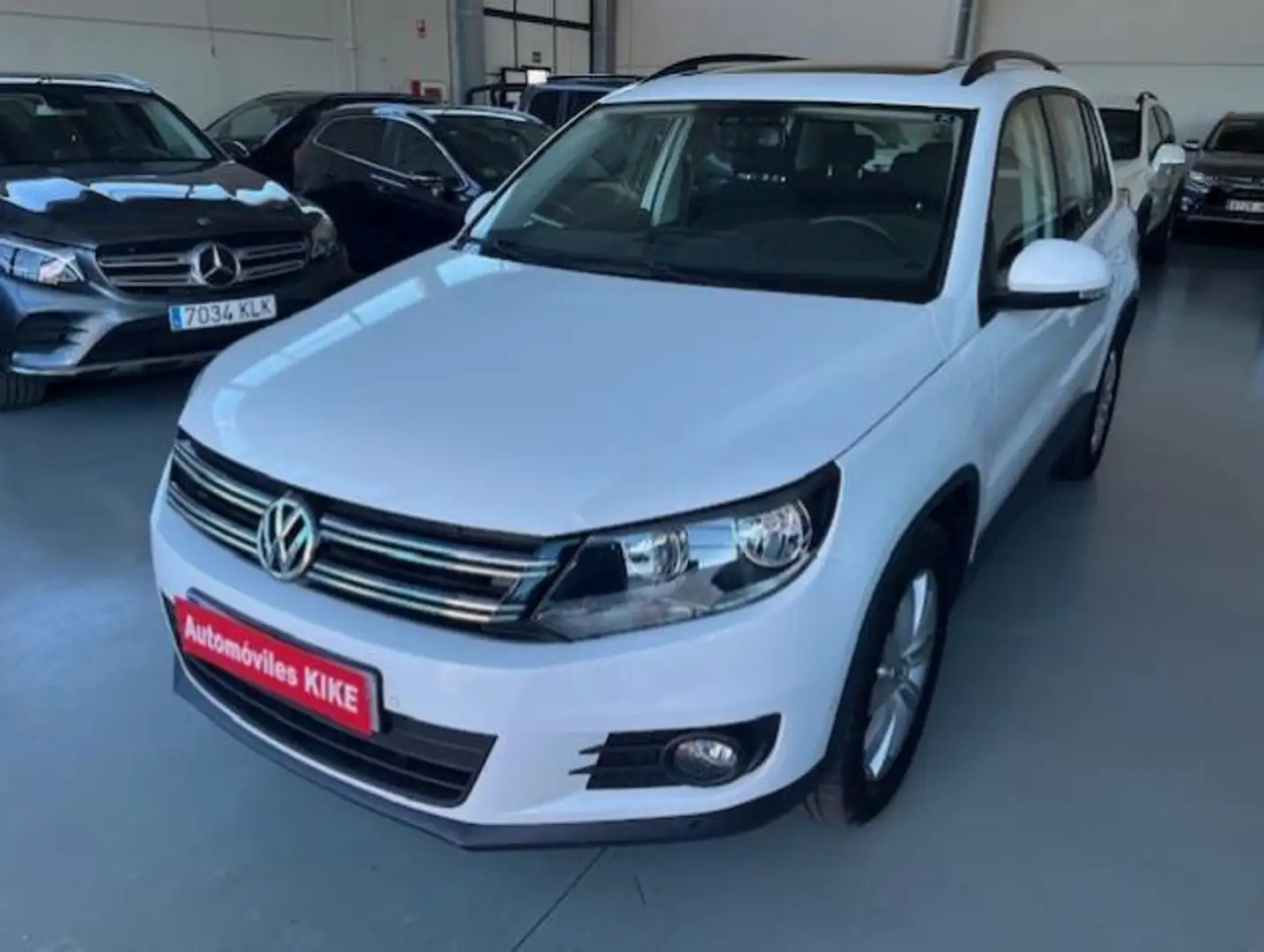 Volkswagen Tiguan Todoterreno 81cv Manual de 5 Puertas Blanco - 1