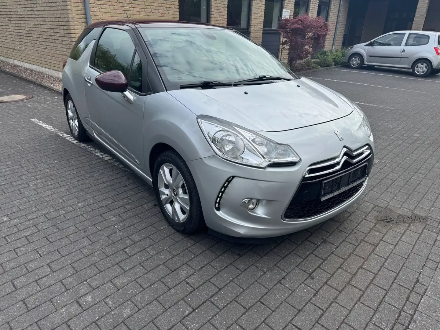 Citroen DS3 SoChic Gris - 2