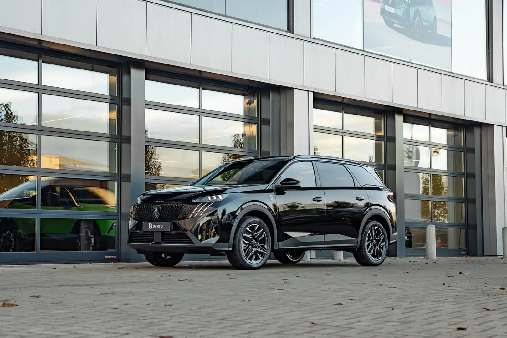 Peugeot 5008 GT | MHEV 145pk | 7-zit | 360° Camera | Massage... Noir - 2