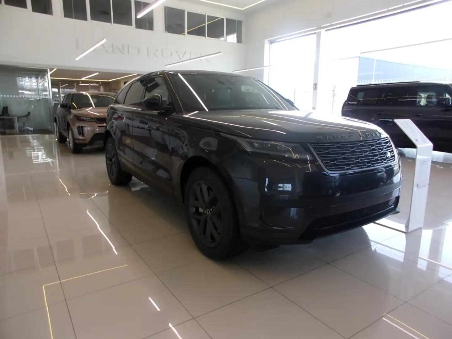 Land Rover Range Rover Velar 2.0D I4 MHEV S 4WD Aut. 204 Gris - 1