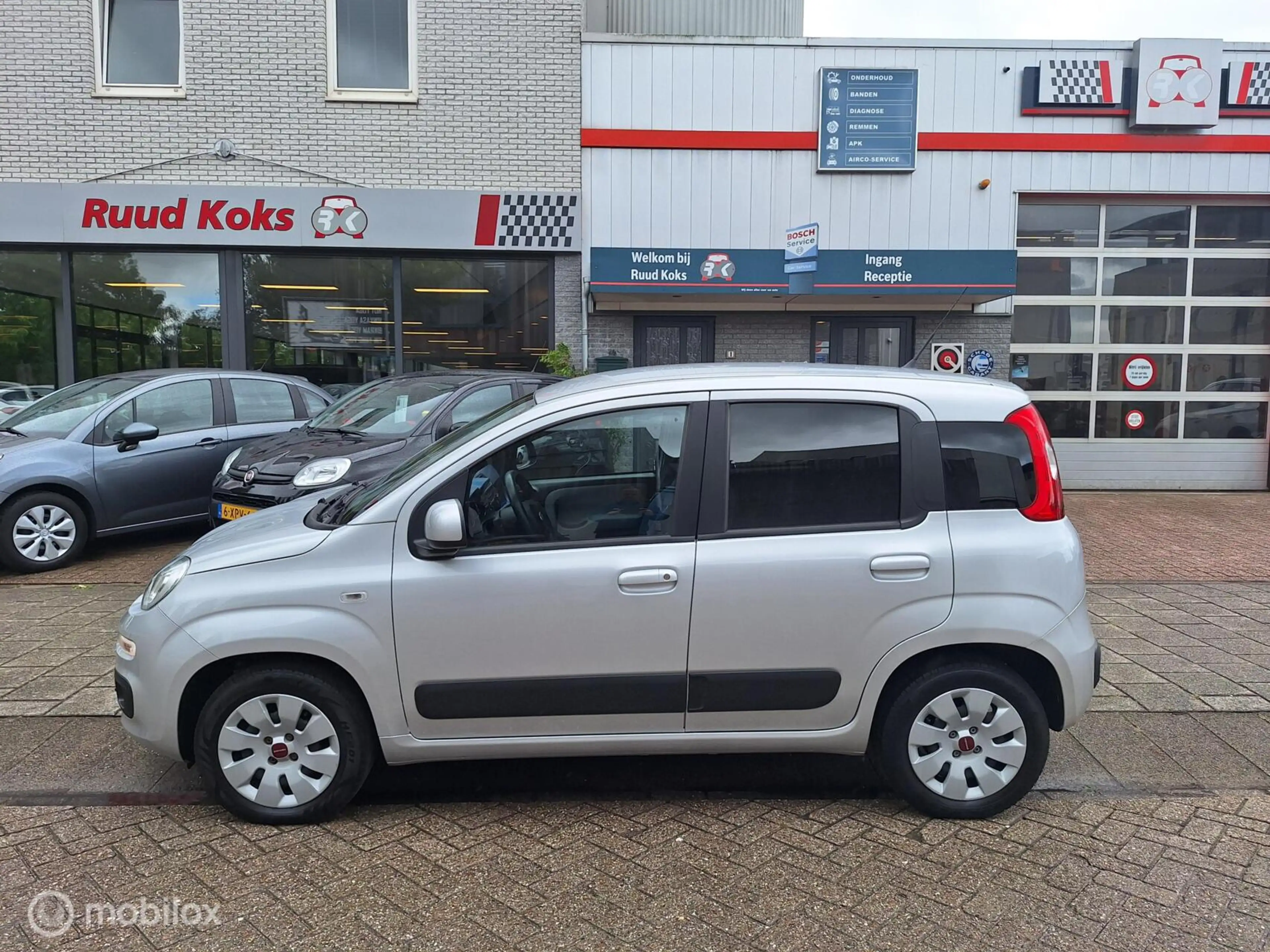 Fiat Panda 0.9 TWINAIR LOUNGE • Climate Control • — photo 2