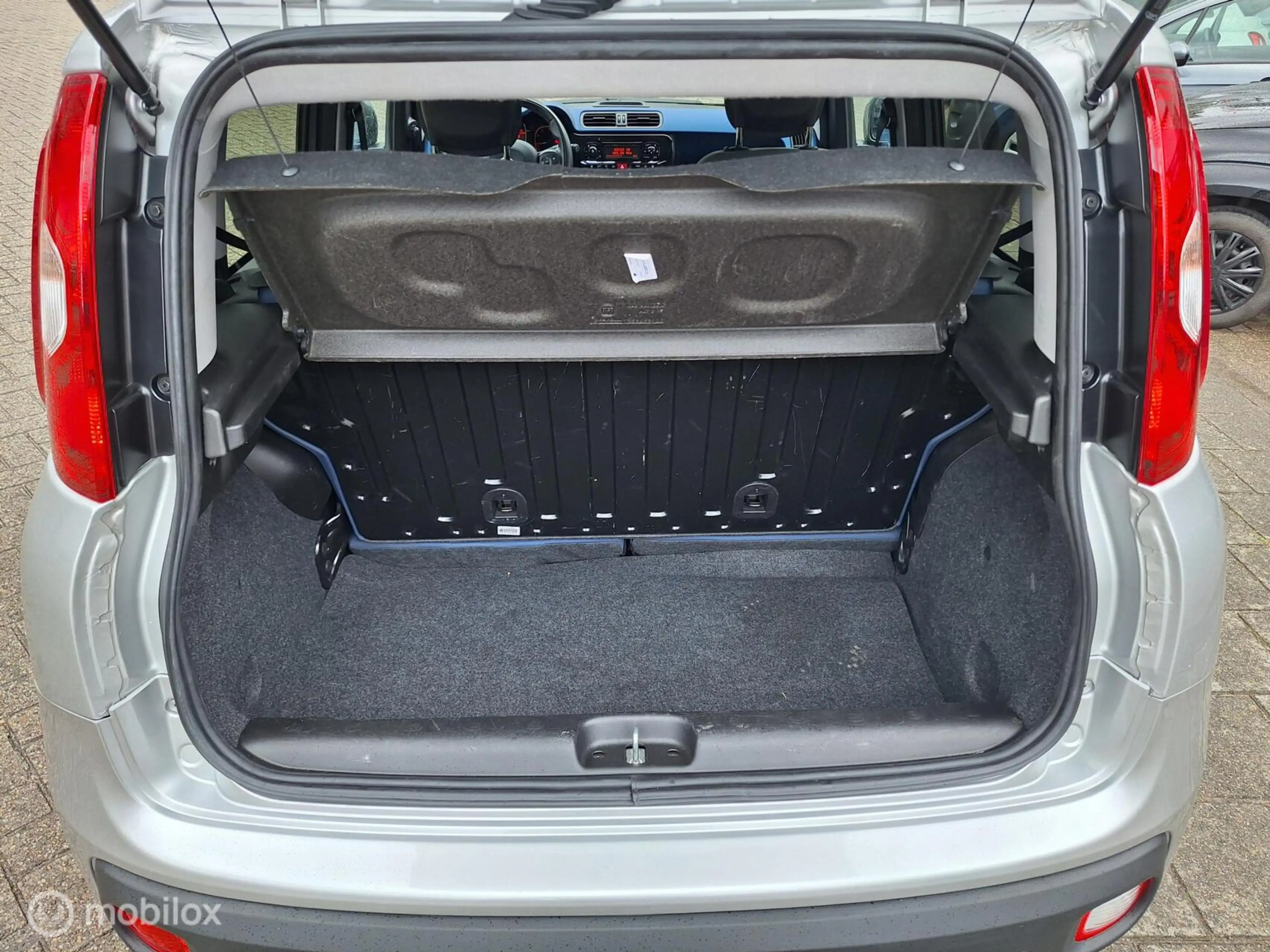Fiat Panda 0.9 TWINAIR LOUNGE • Climate Control • — photo 10