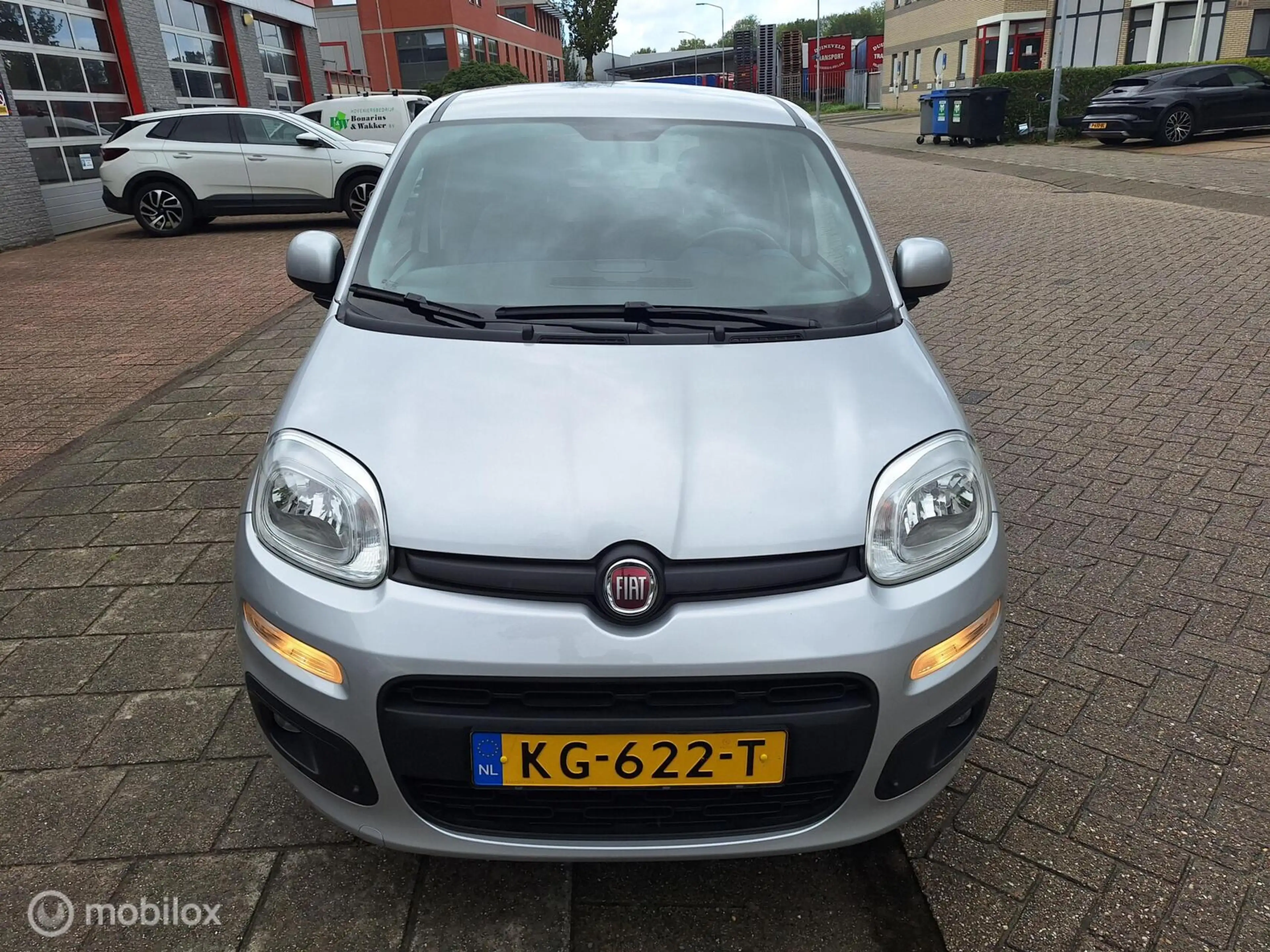Fiat Panda 0.9 TWINAIR LOUNGE • Climate Control • — photo 4