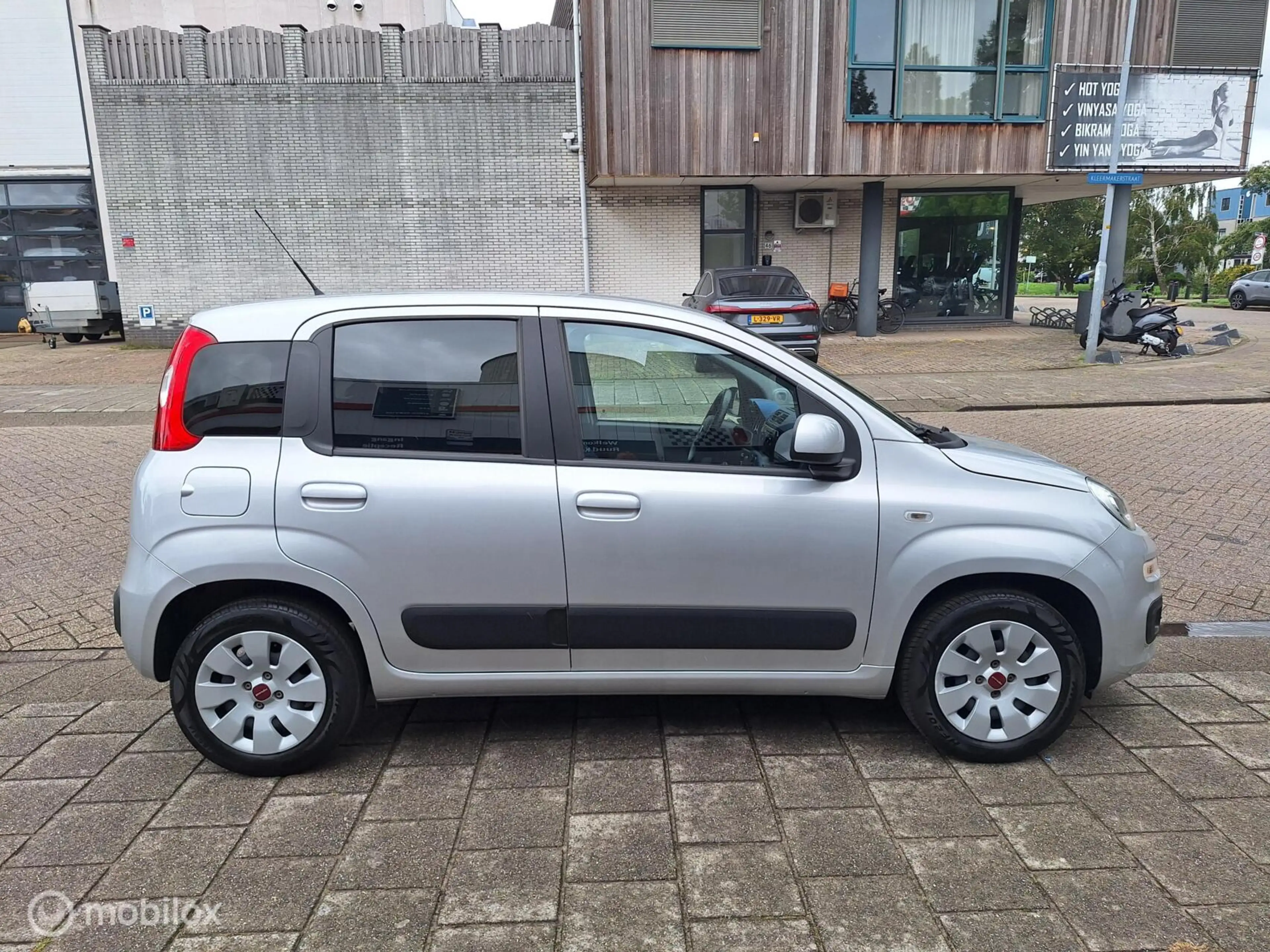 Fiat Panda 0.9 TWINAIR LOUNGE • Climate Control • — photo 6