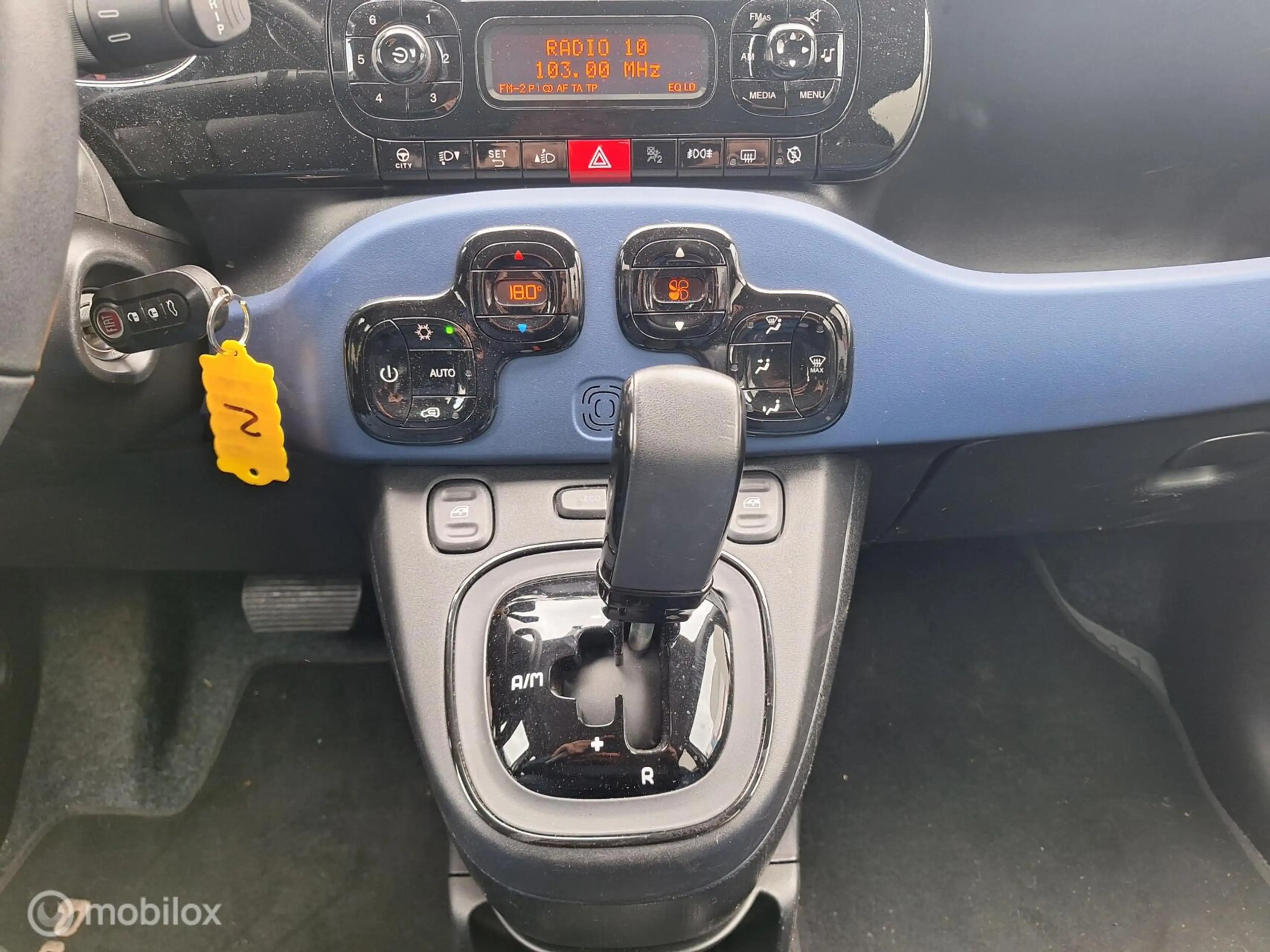 Fiat Panda 0.9 TWINAIR LOUNGE • Climate Control • — photo 17