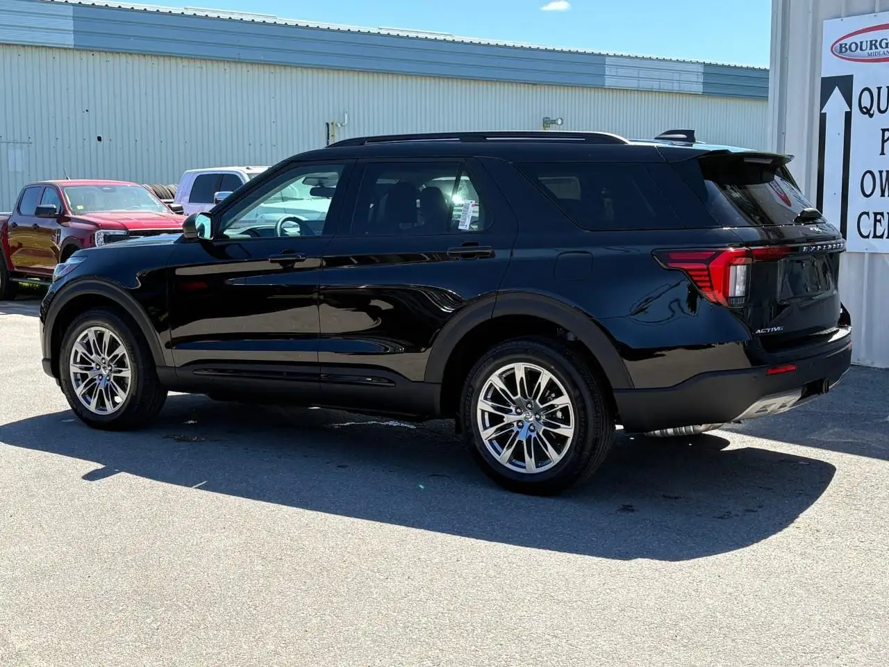 Ford Explorer снимка Ford Explorer