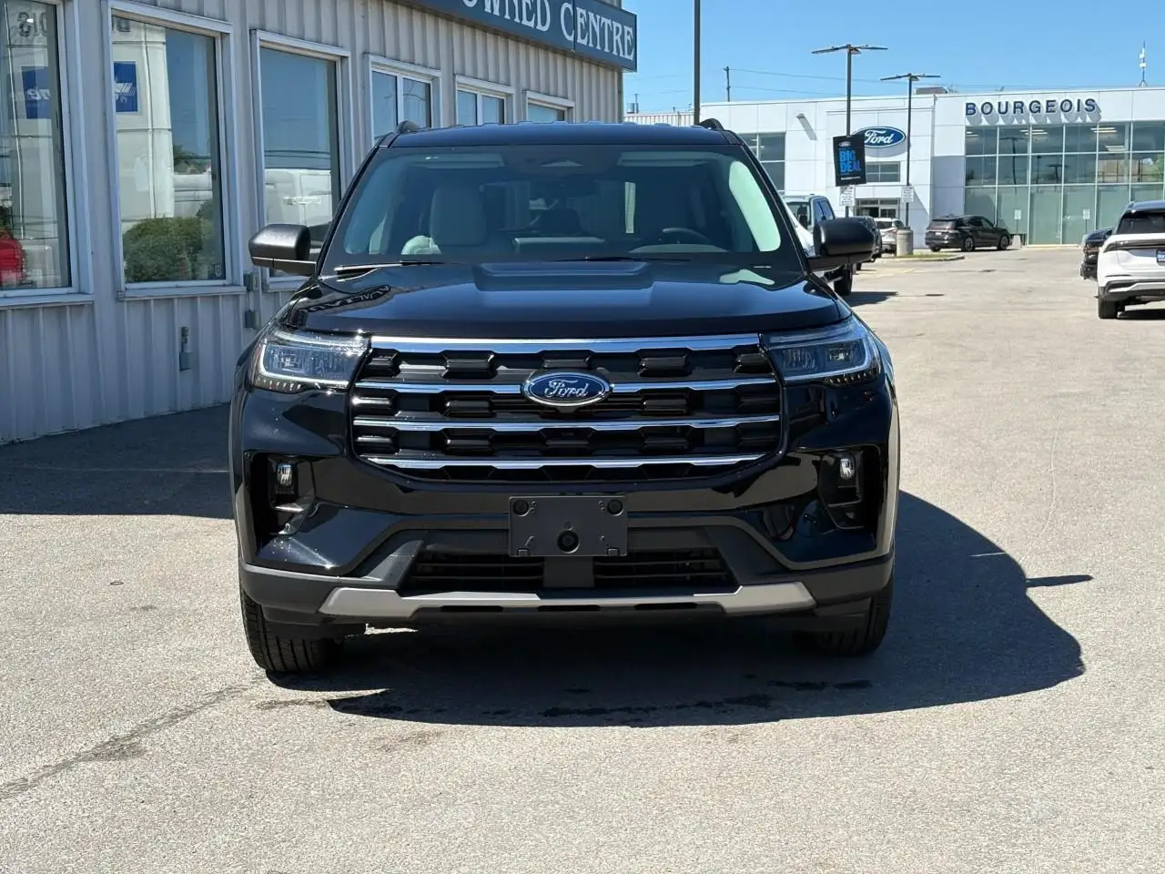 Ford Explorer снимка Ford Explorer