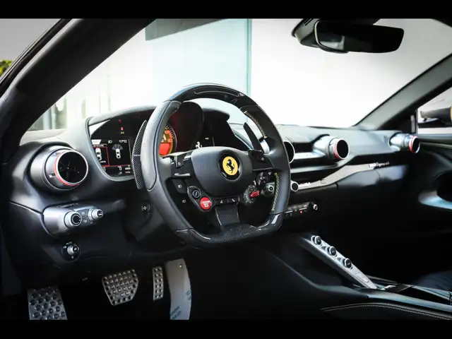 Ferrari 812 Superfast view 12
