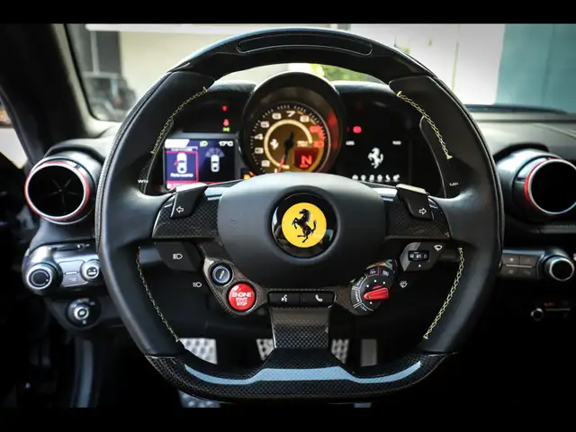 Ferrari 812 Superfast view 14