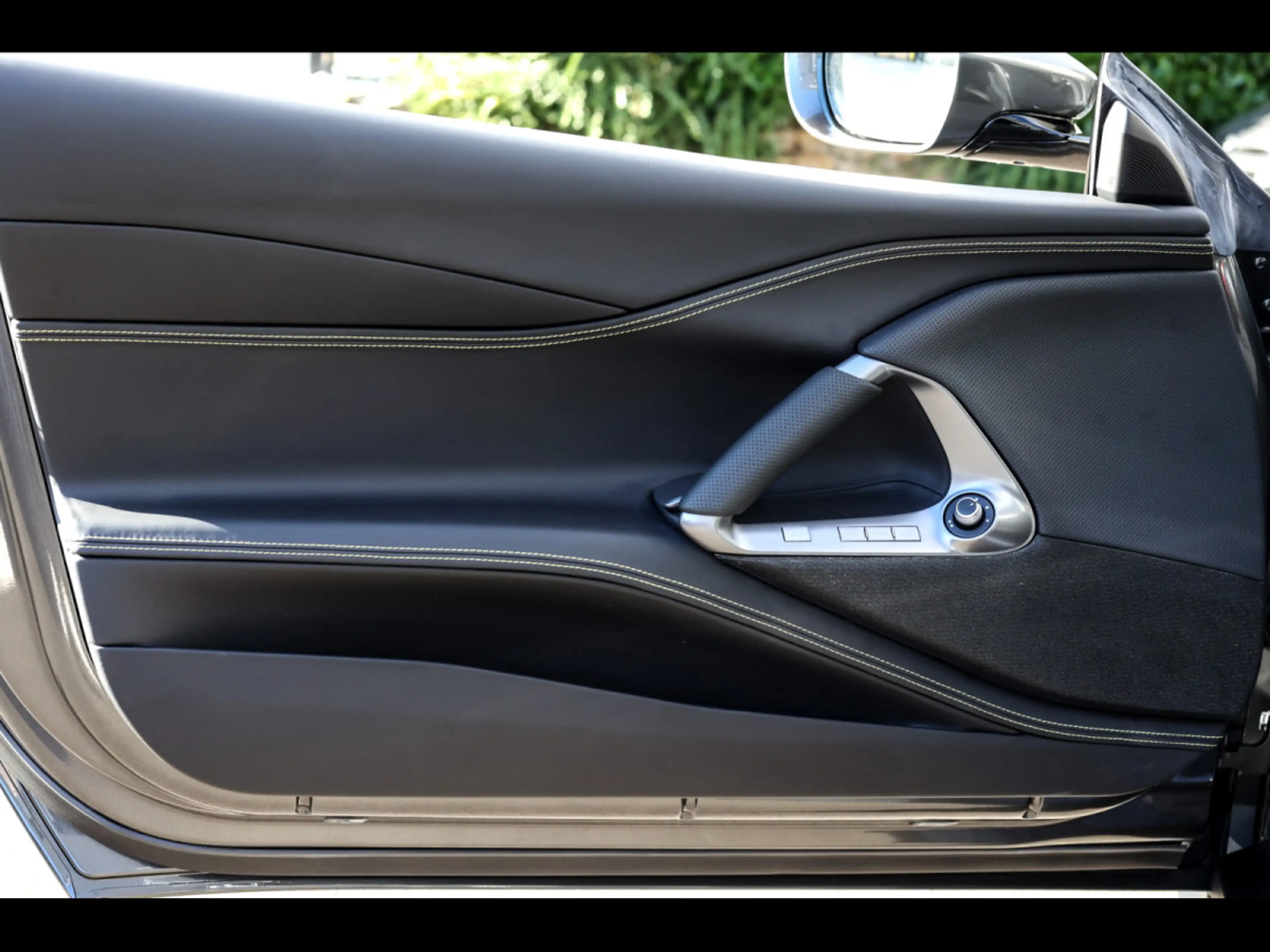 Ferrari 812 Superfast 6.5 V12°FERRARI WARR 10/27°CARBON°KAM°DA — photo 11