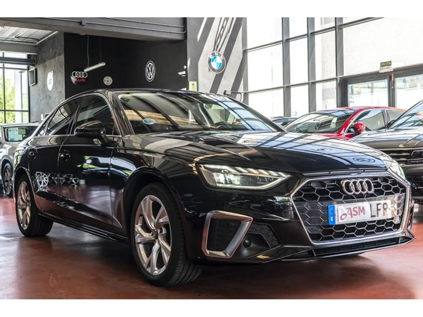 Audi A4 35 TDI S line S tronic 120kW Noir - 2
