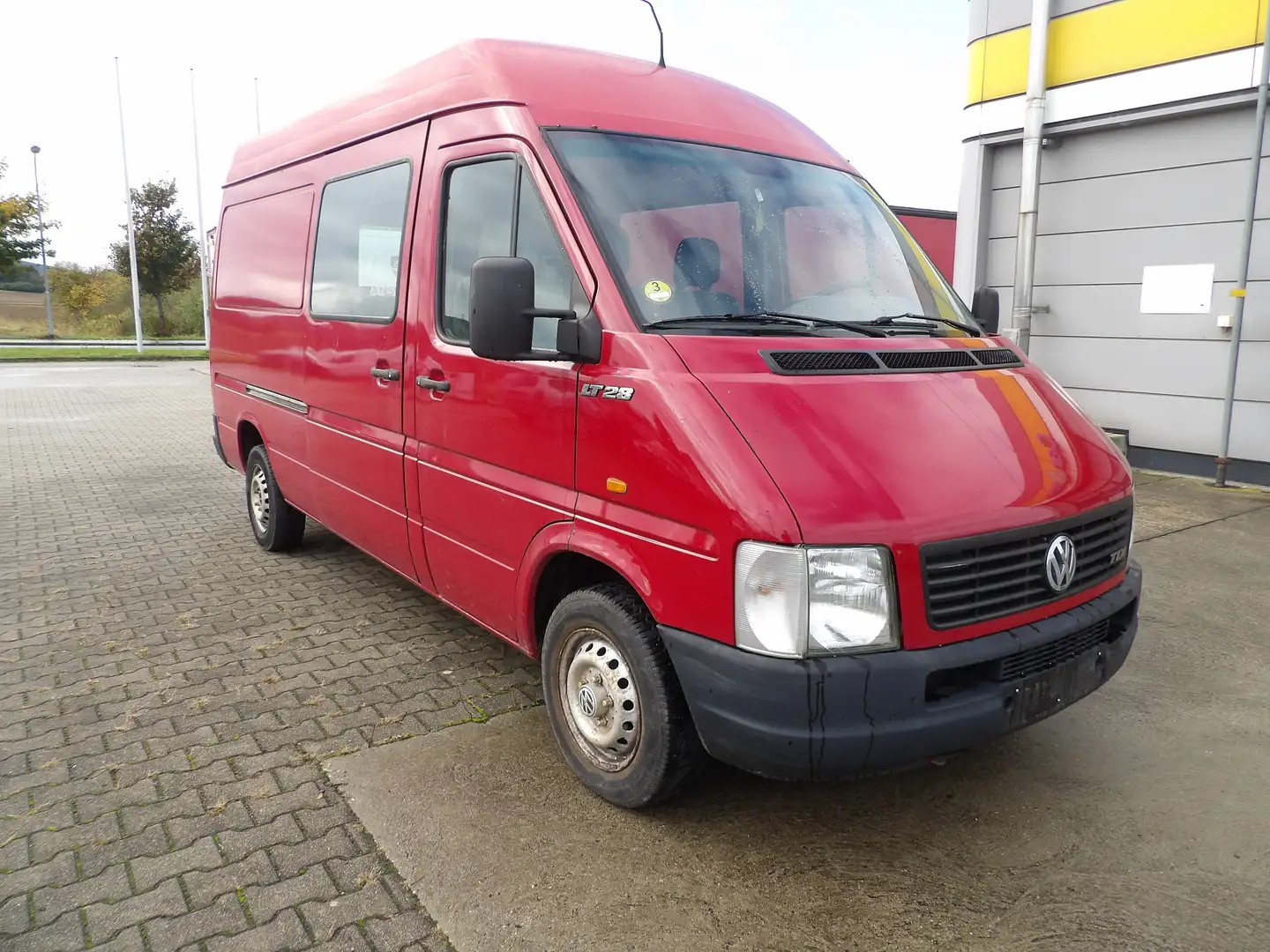 Volkswagen LT 28 Hochraum-Kasten 6 Sitzer AHK Radio HU AU Neu Rot - 1
