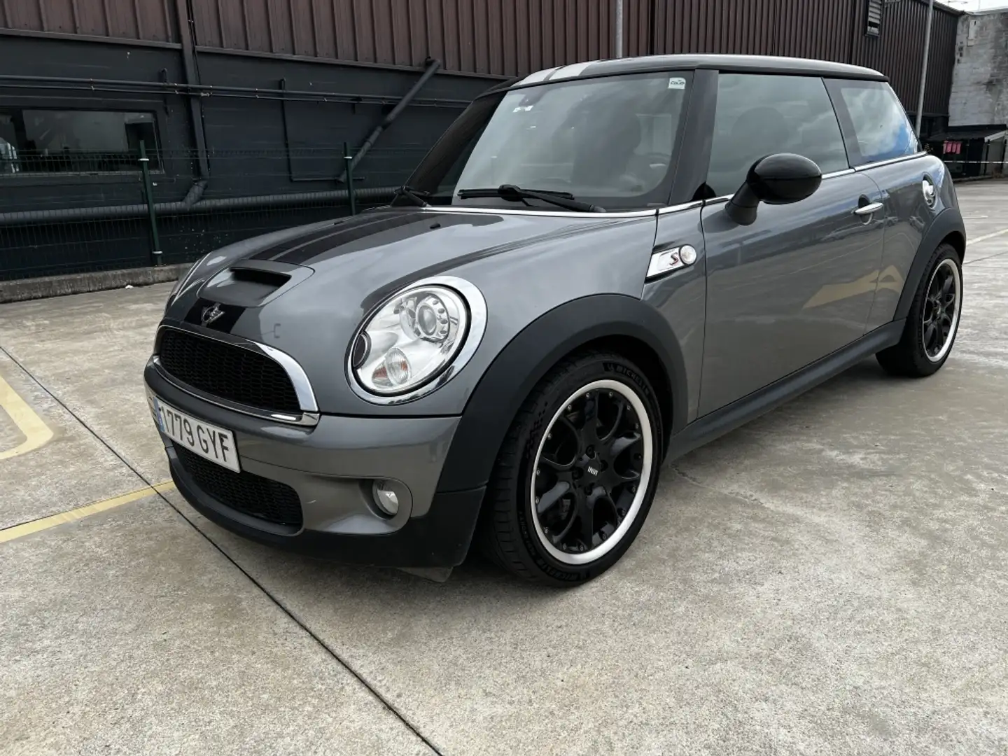 MINI Cooper S Gris - 1