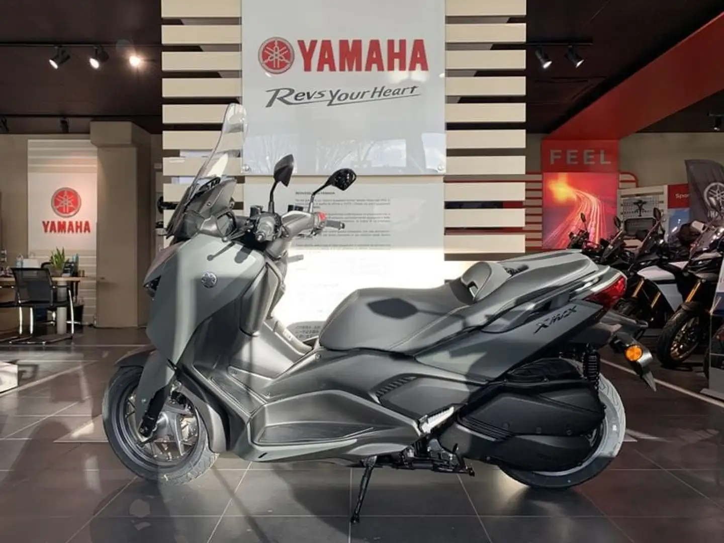 Yamaha X-Max 300 - 1