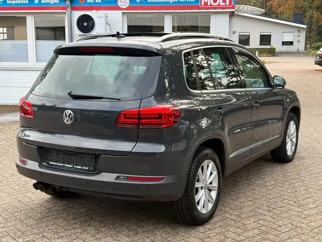 Volkswagen Tiguan view 7