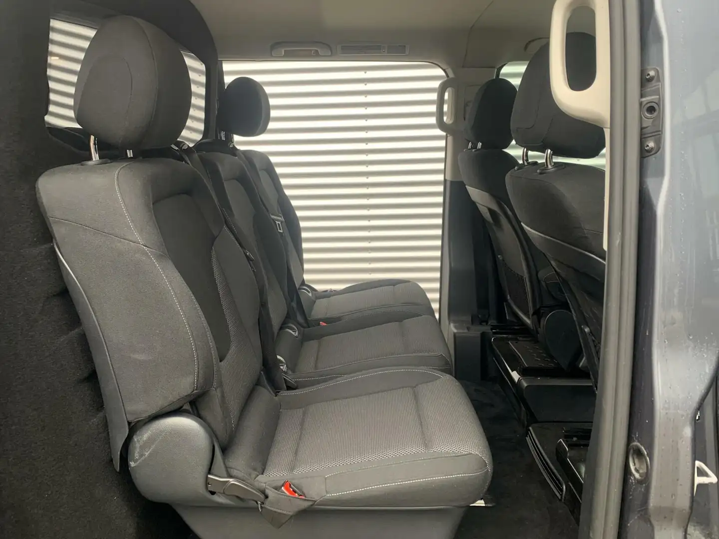 Mercedes-Benz V 250 V Autom dubbel cabine Burmester Led Cruise Control Grijs - 2
