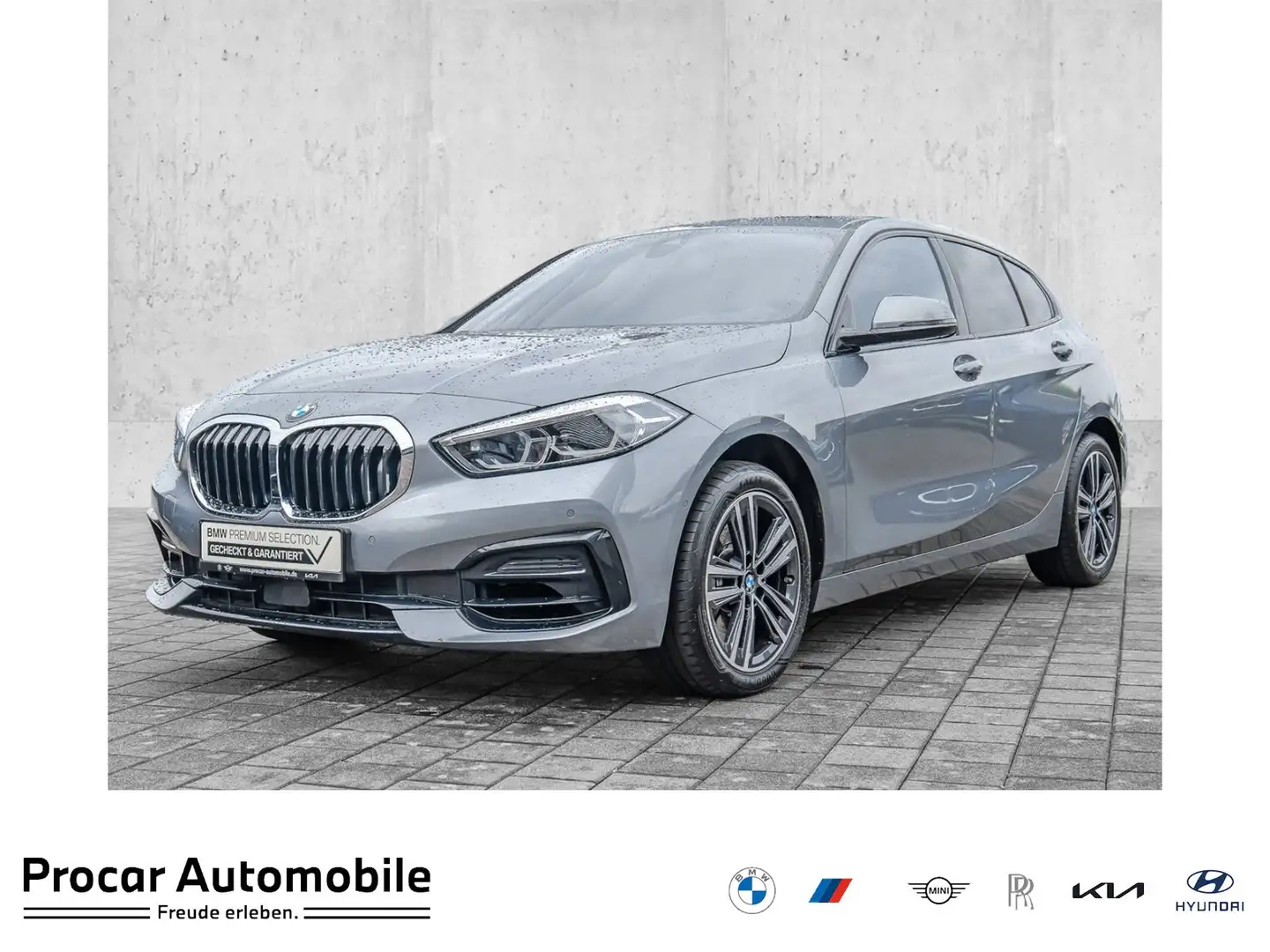 BMW 120 i PANO RFK NAVI LED Sound Syst. PDC V+H Grau - 1