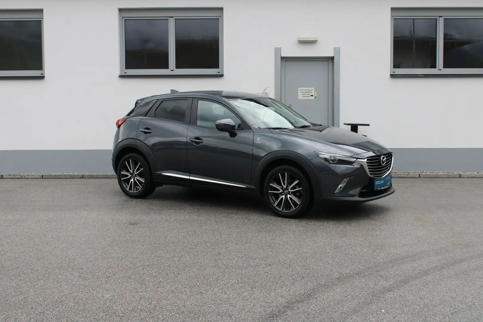 Mazda CX-3 G120 Revolution Grau - 1