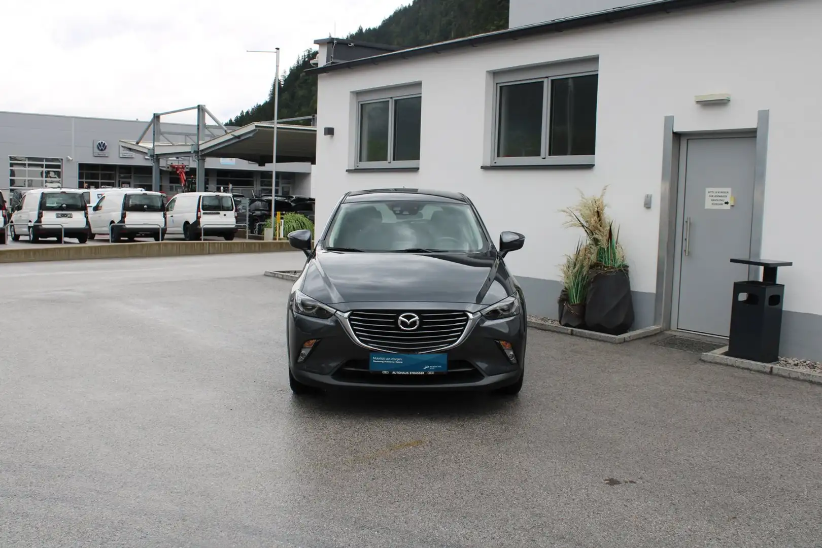 Mazda CX-3 G120 Revolution Grau - 2