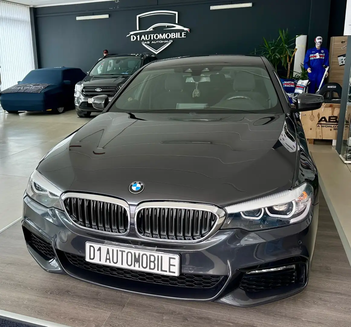 BMW 520 520d Msport Grijs - 1