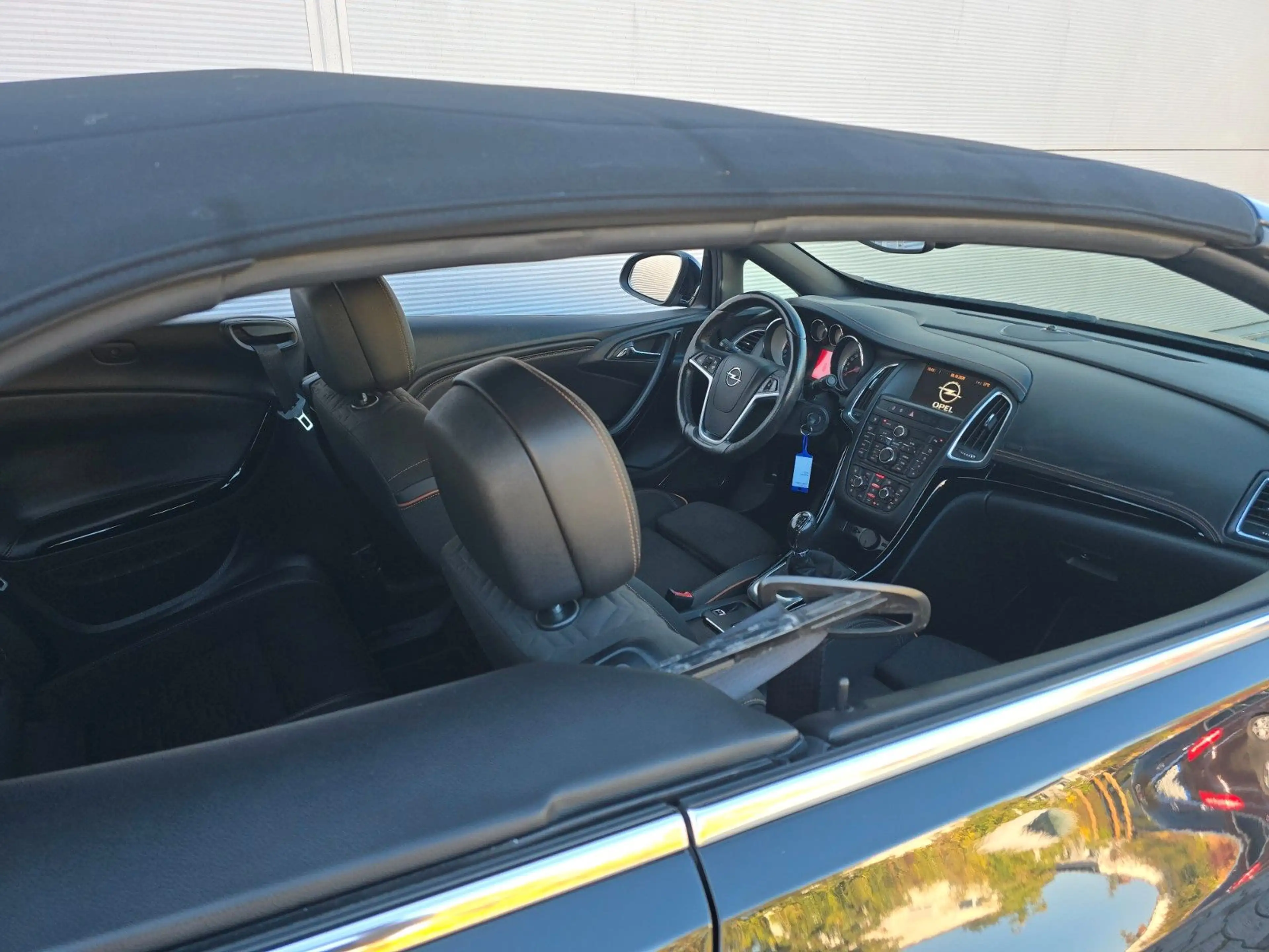 Opel Cascada Innovation — photo 14