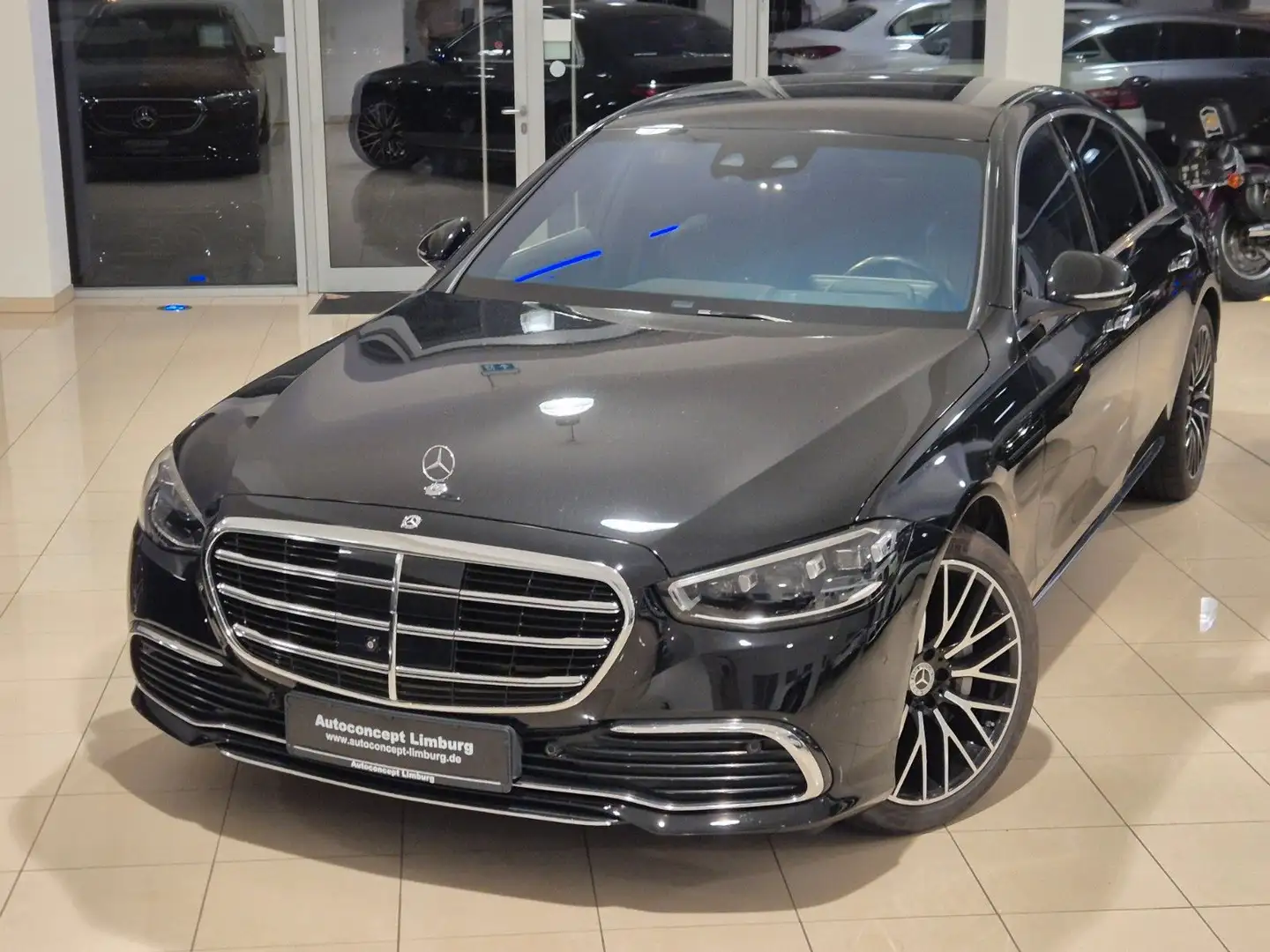 Mercedes-Benz S 350 d,HUD,Burmester,3dTacho,19Zoll Schwarz - 2