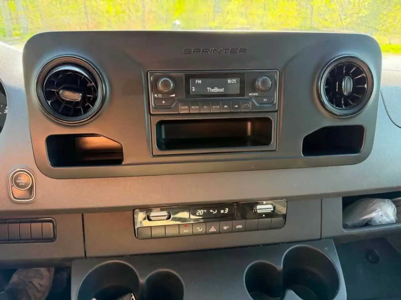 Mercedes-Benz Sprinter снимка Mercedes-Benz Sprinter