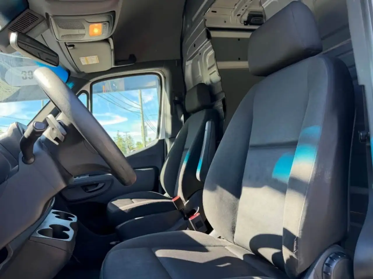Mercedes-Benz Sprinter снимка Mercedes-Benz Sprinter