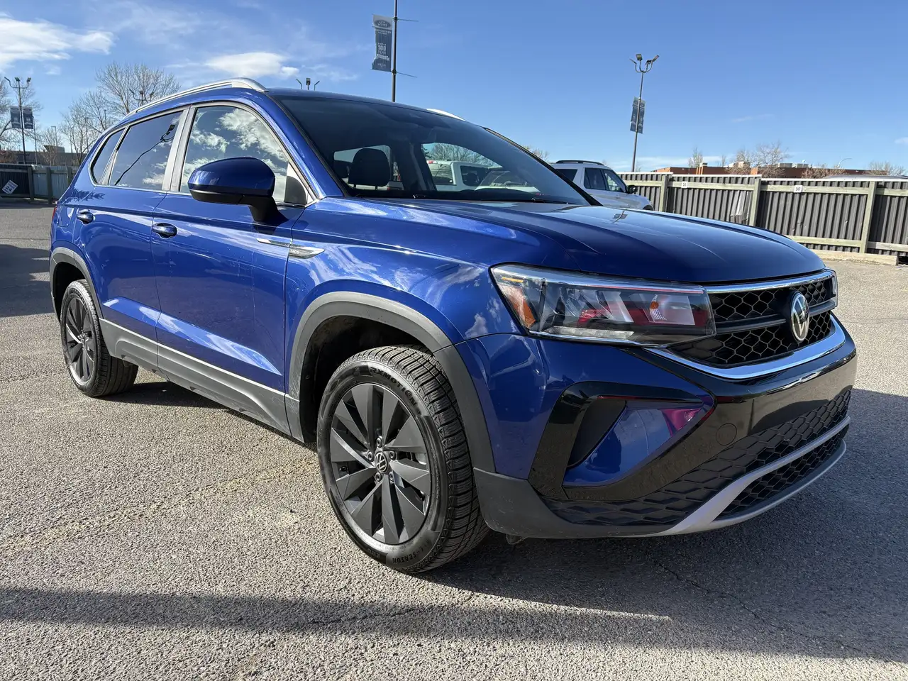 Volkswagen Taos снимка Volkswagen Taos