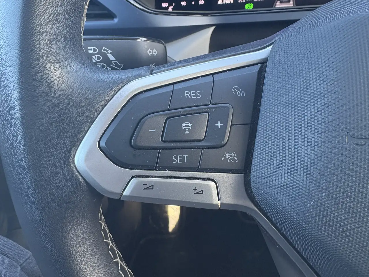 Volkswagen Taos снимка Volkswagen Taos