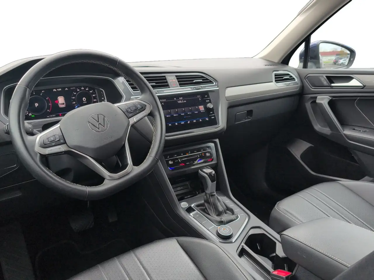 Volkswagen Tiguan снимка Volkswagen Tiguan