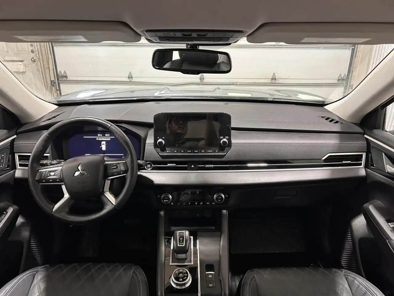 Mitsubishi Outlander photo Mitsubishi Outlander