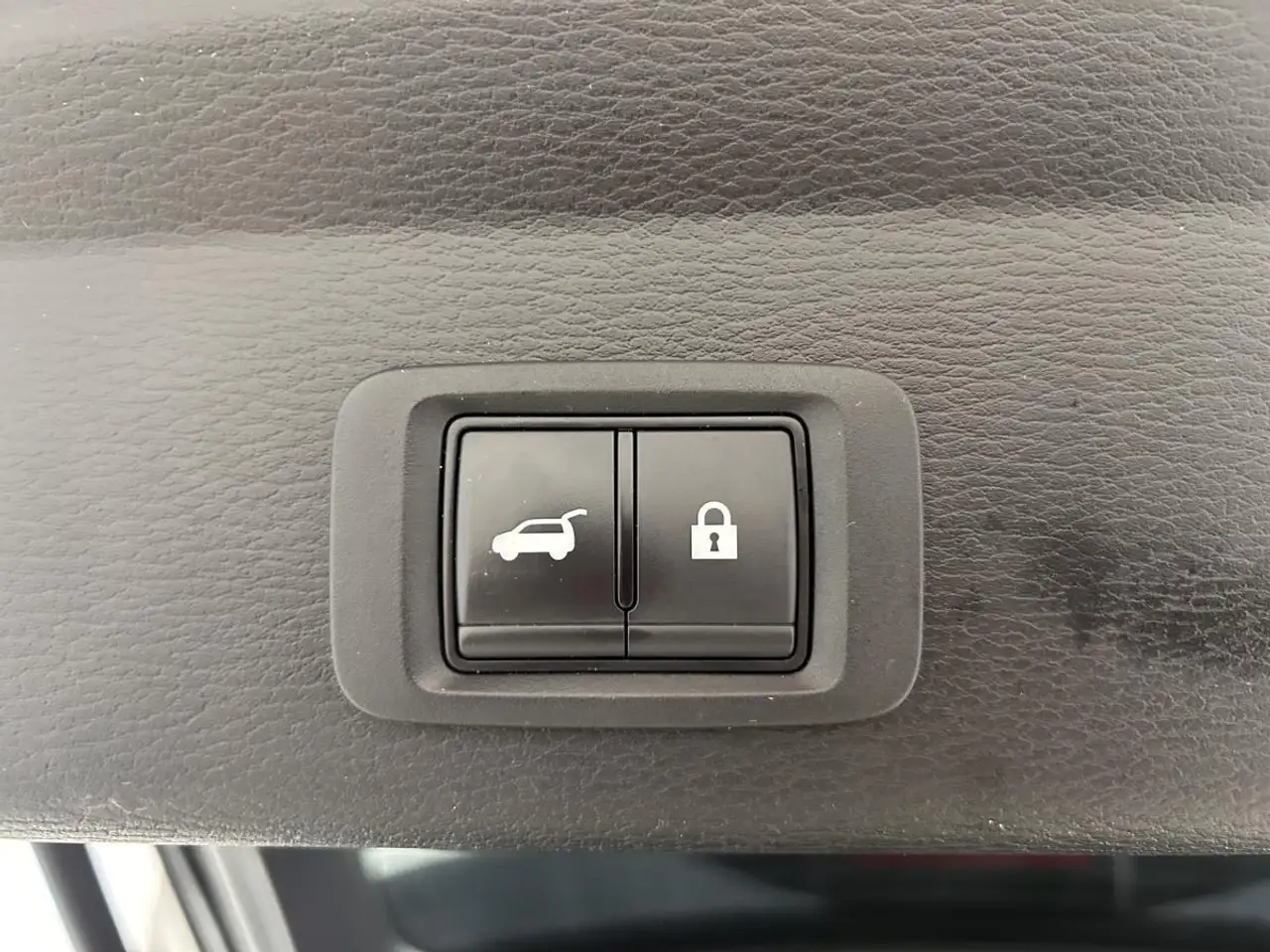 Mitsubishi Outlander photo Mitsubishi Outlander