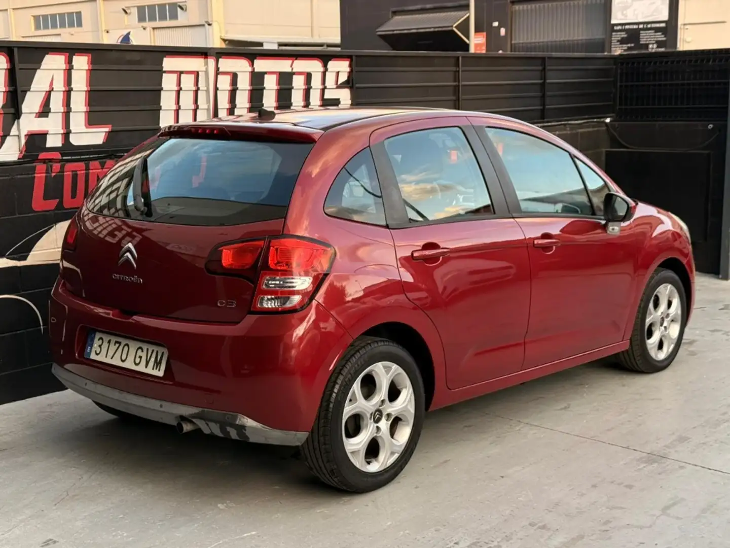 Citroen C3 1.4HDI Exclusive Burdeos - 2