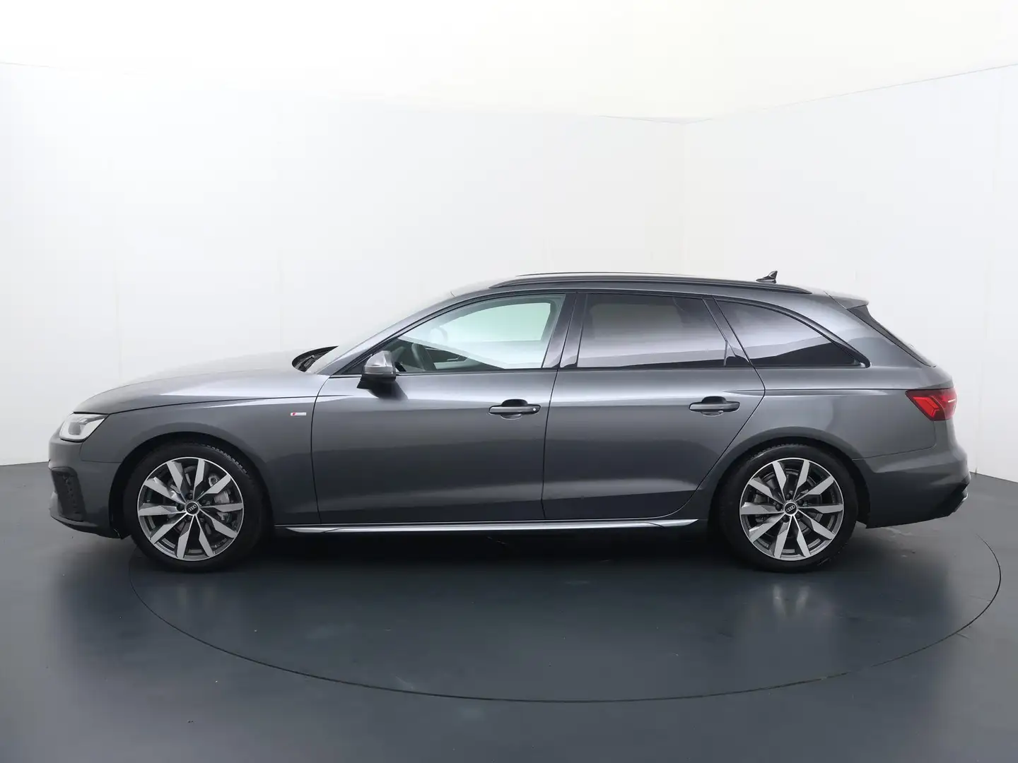 Audi A4 Avant 40 TFSI S edition | 204 PK | Automaat | Trek Gris - 2