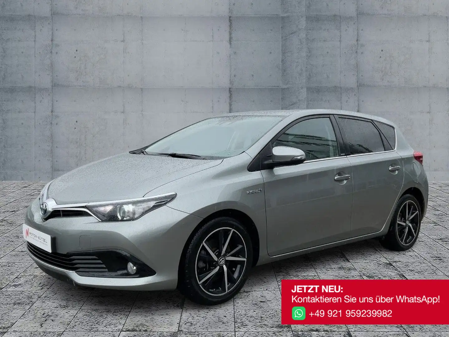 Toyota Auris 1.8 Hybrid EDITION-S+ SHZ+RFK+GRA+AHK+17" Ezüst - 2