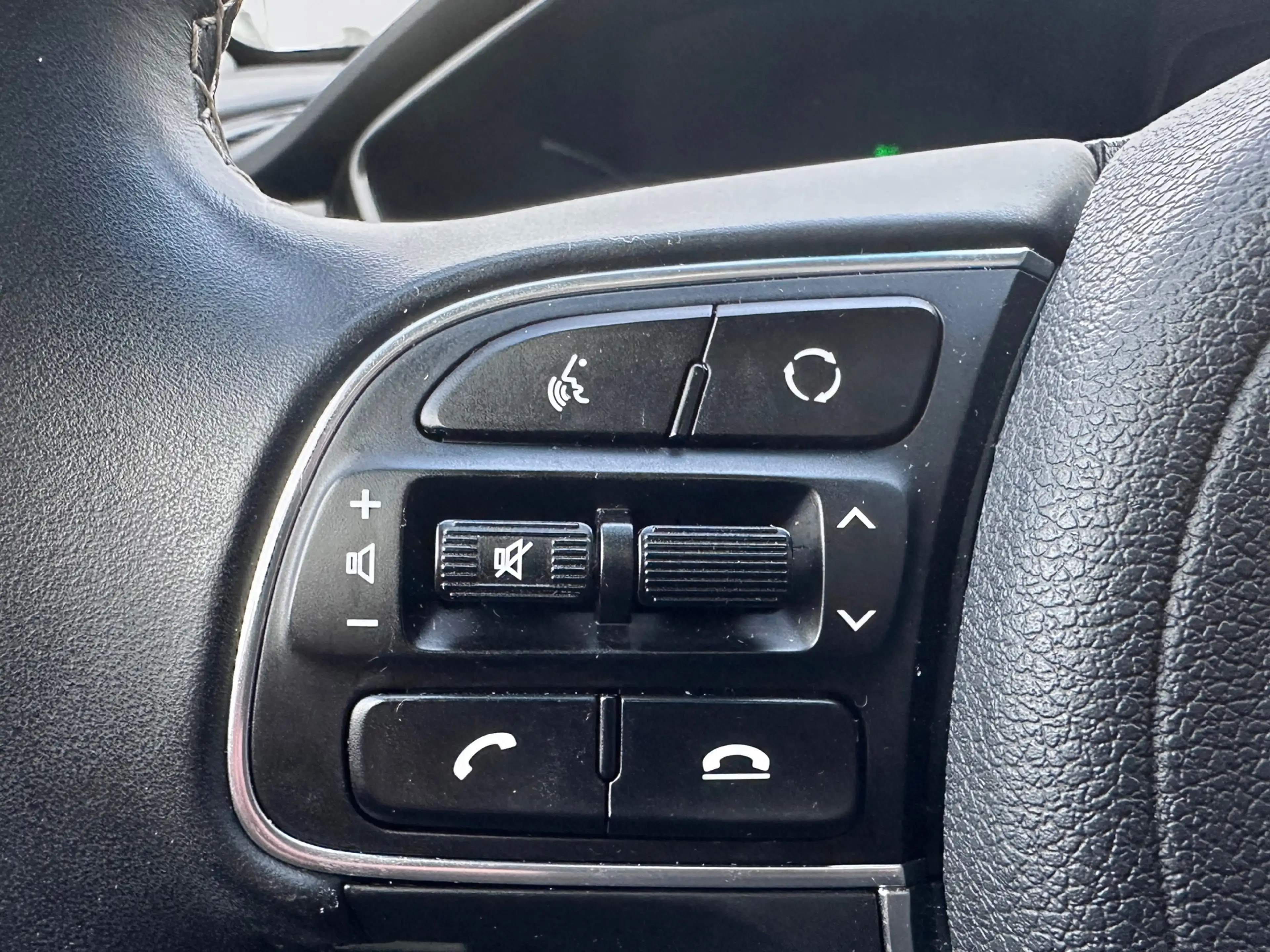 Kia e-Niro ExecutiveLine 64 kWh PANO SOH 100% FASE 3 WARMTEPO — photo 15
