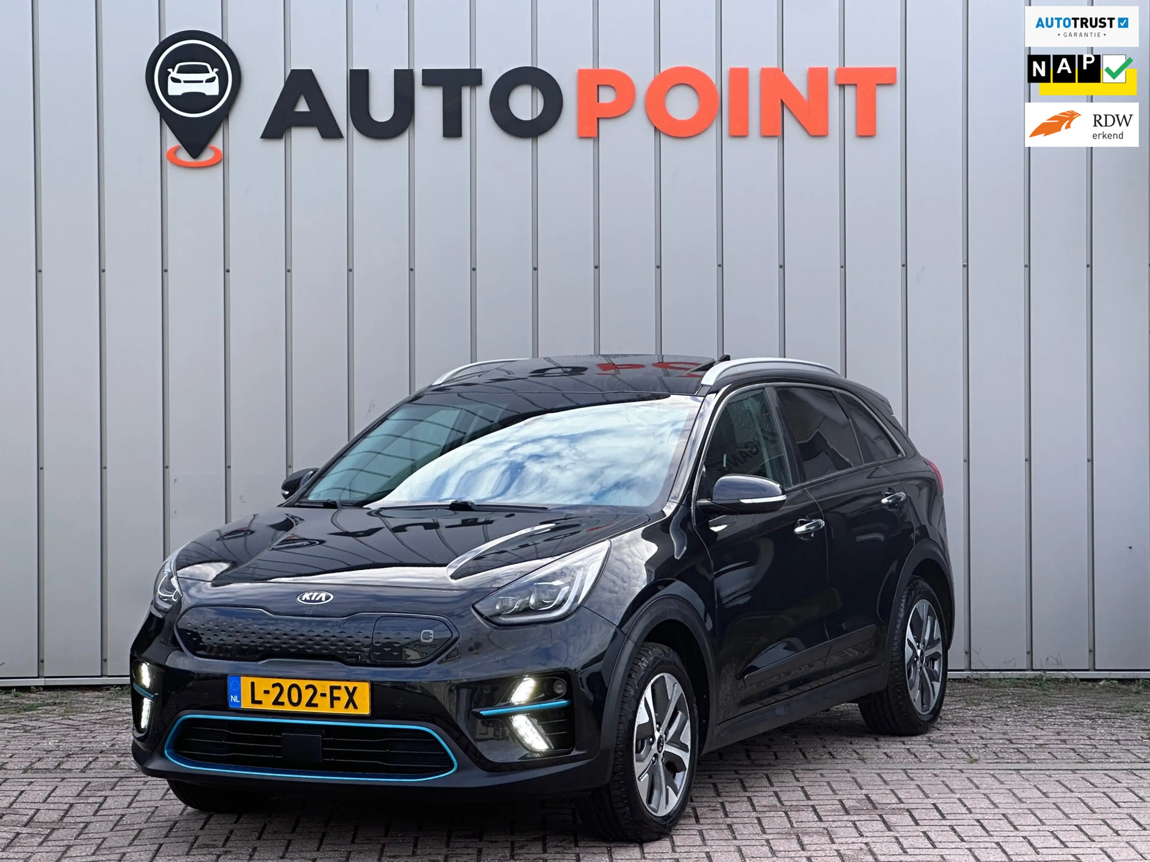 Kia e-Niro ExecutiveLine 64 kWh PANO SOH 100% FASE 3 WARMTEPO