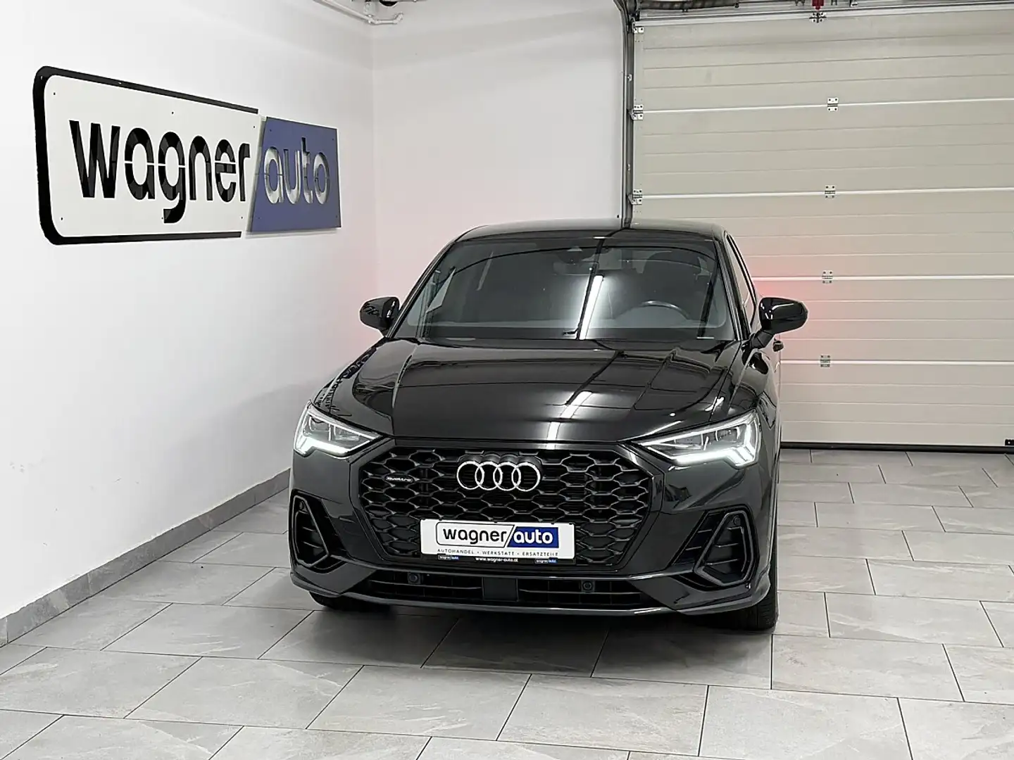 Audi Q3 Sportback 35 TDI quattro S-tronic. LED/ACC/Navi... Schwarz - 1