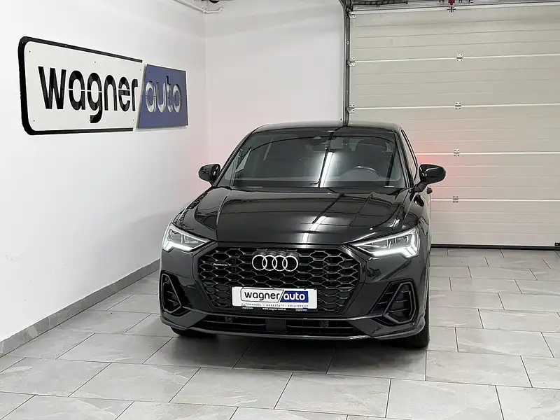 AUDI Q3 Sportback