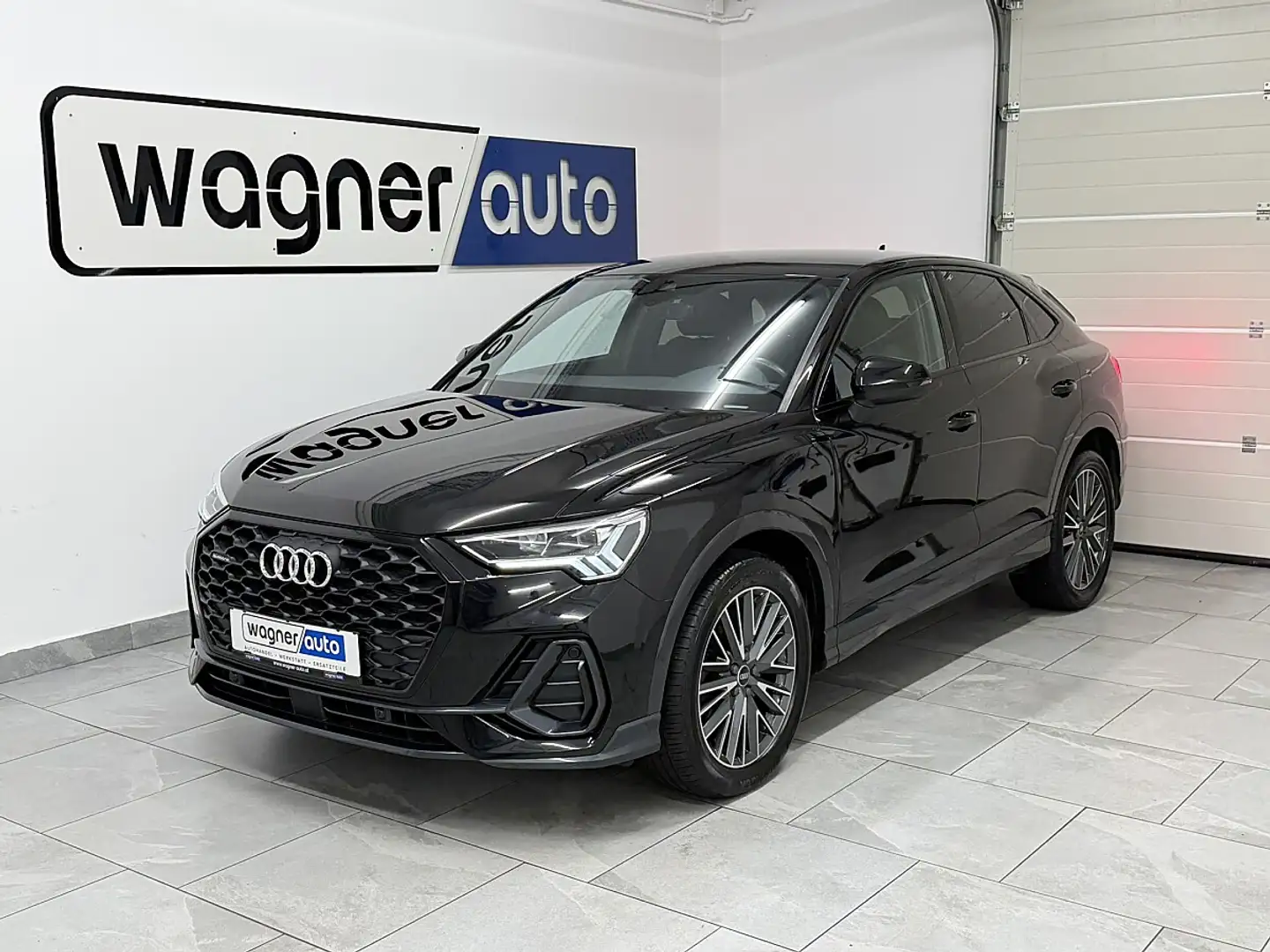 Audi Q3 Sportback 35 TDI quattro S-tronic. LED/ACC/Navi... Schwarz - 2