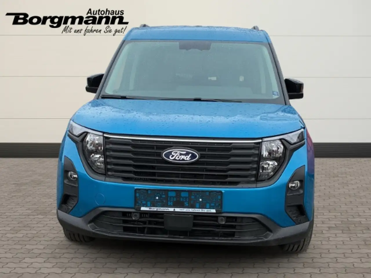 Ford Tourneo Courier Titanium 92 KW (125 PS) AUTOMATIK und AHK 2